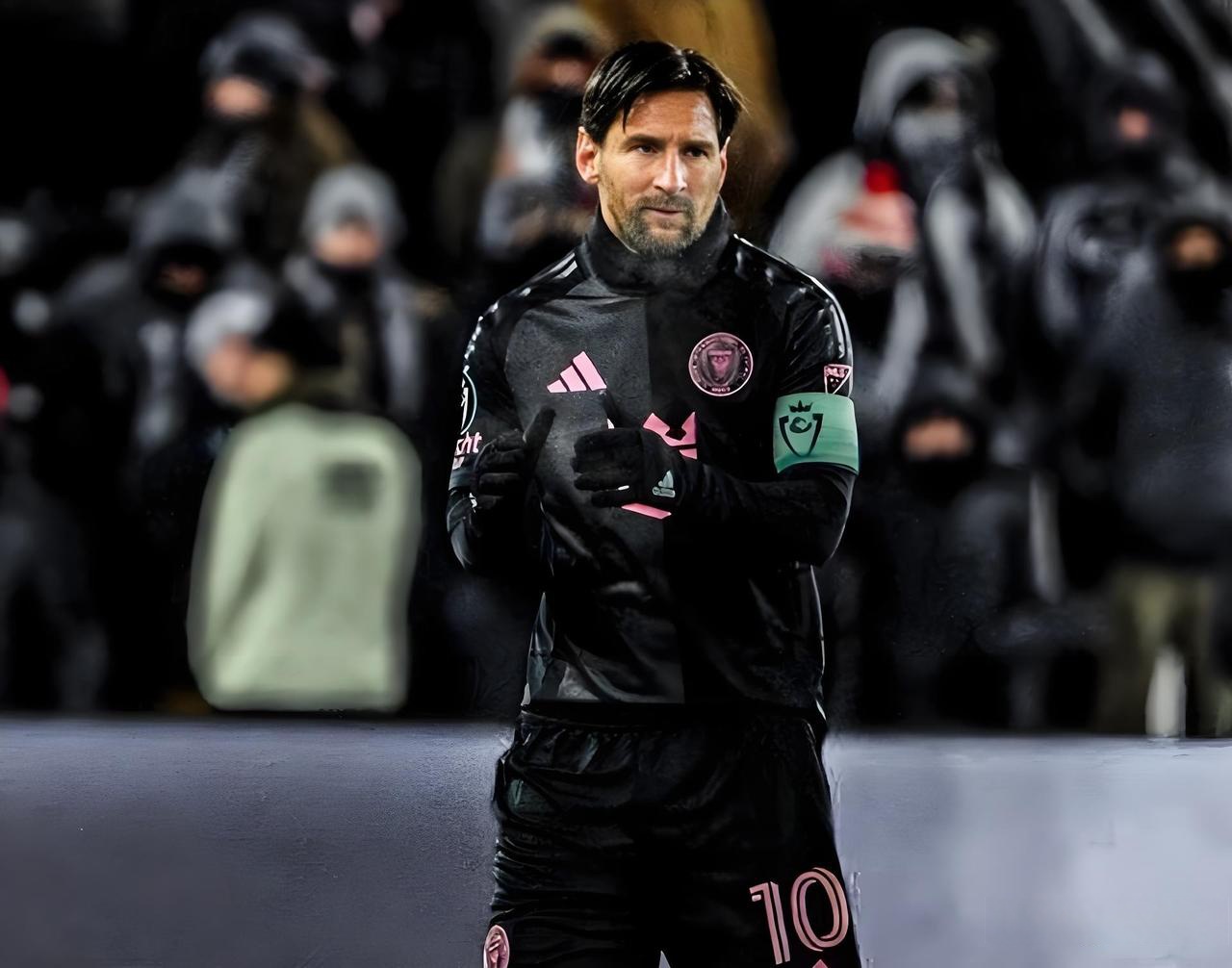 巴萨险胜阿森纳,梅西梅开二度欧联杯 巴萨险胜阿森纳,梅西梅开二度欧联杯