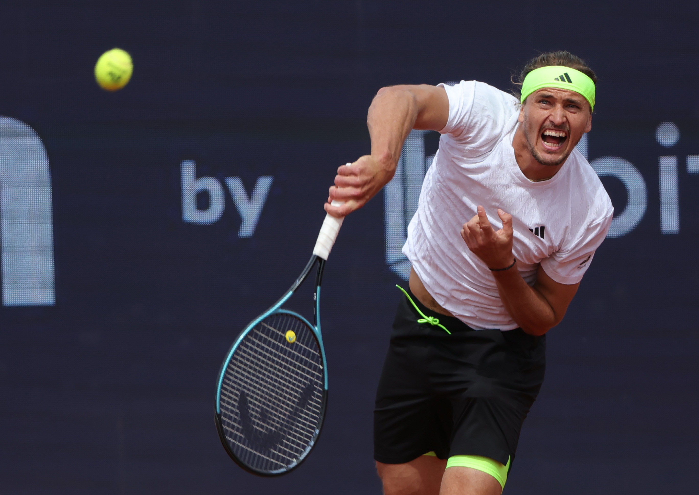 德国网球队轻取意大利网球队,兹维列夫打破历史纪录的简单介绍 德国网球队轻取意大利网球队,兹维列夫打破历史纪录的简单介绍