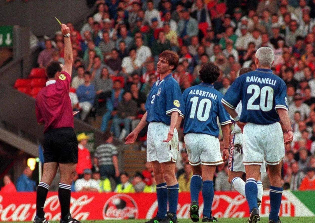 意大利队大胜马耳他，晋级四强