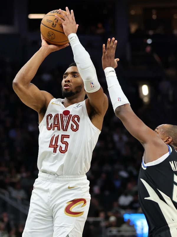 火箭绝杀雄鹿,米切尔高光表现 火箭绝杀雄鹿,米切尔高光表现